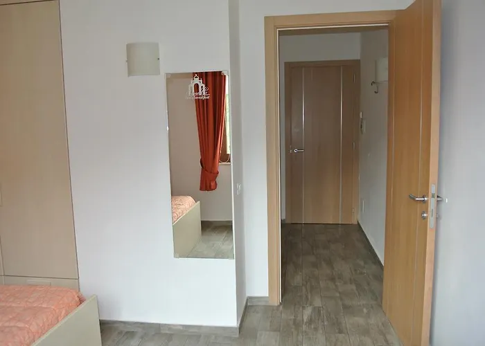 Camollia Bed and Breakfast 3*