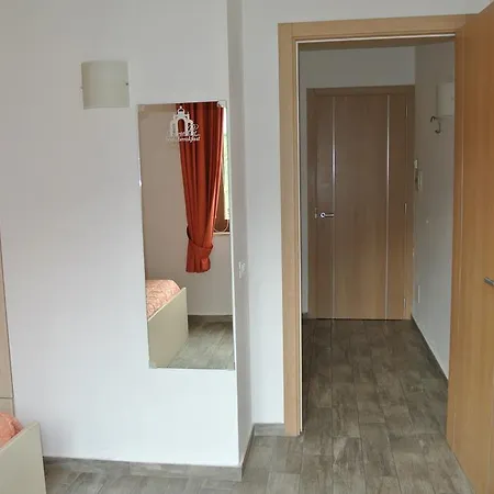 Camollia Bed & Breakfast 3*